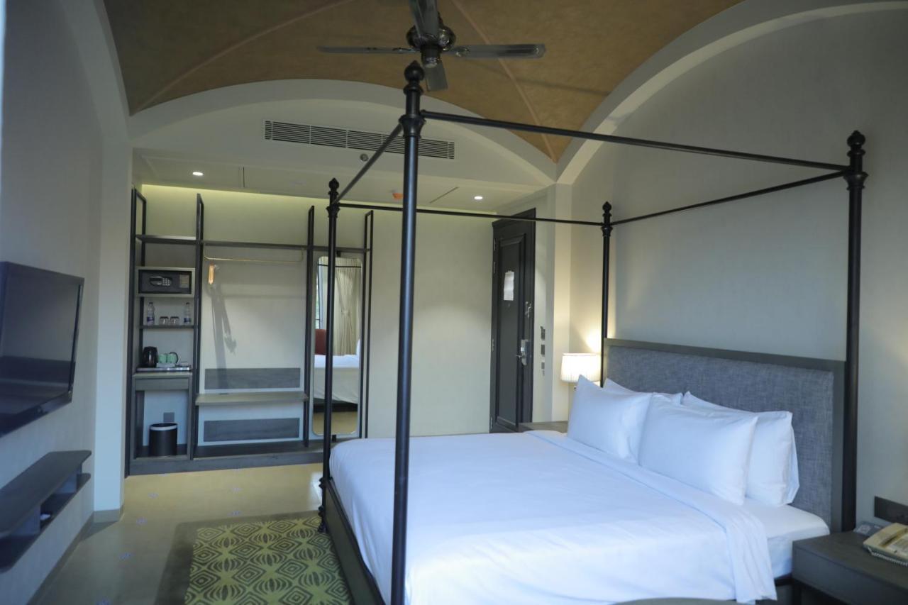 Radisson Resort & Spa Kandla คานธีธรรม ภายนอก รูปภาพ