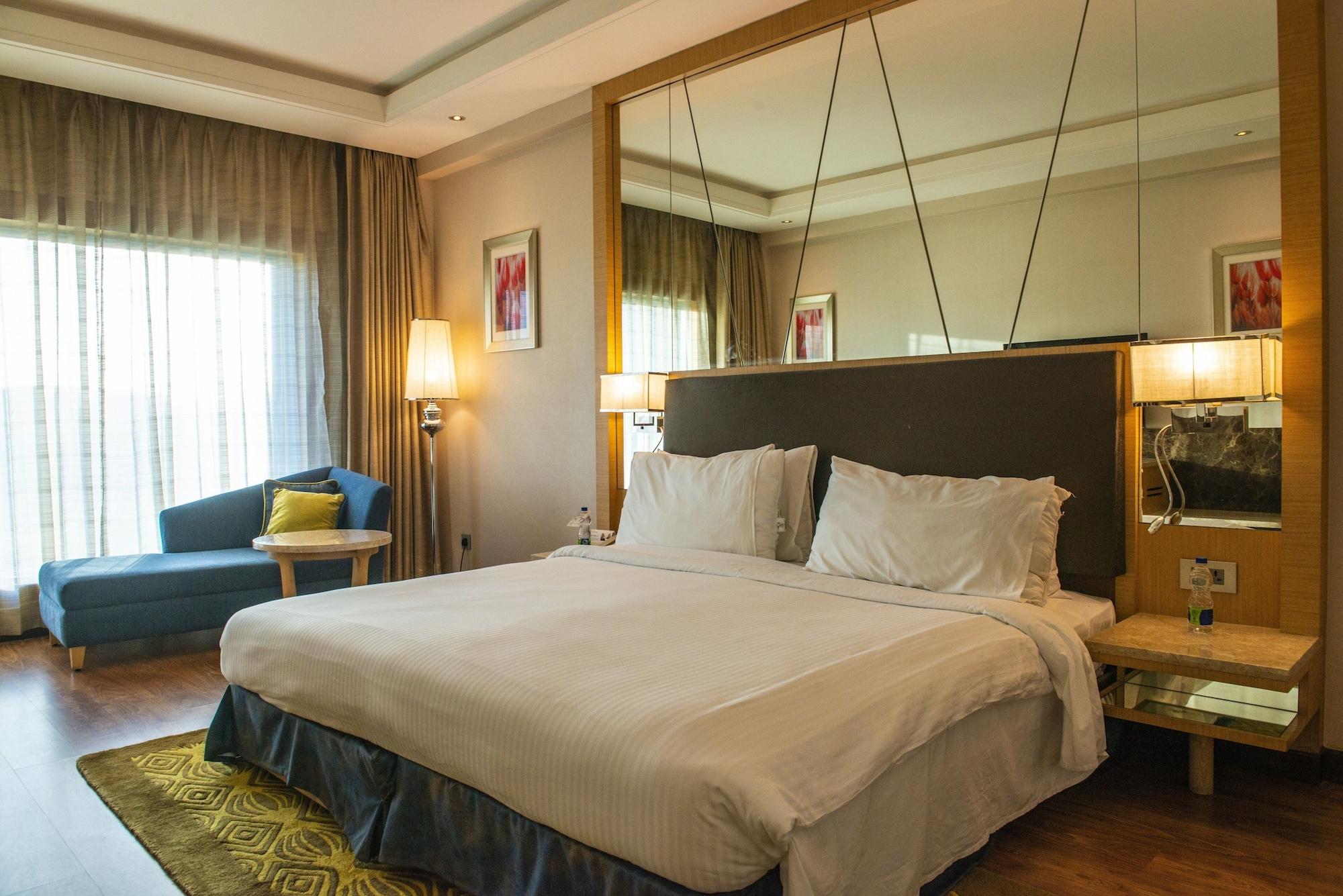 Radisson Resort & Spa Kandla คานธีธรรม ภายนอก รูปภาพ