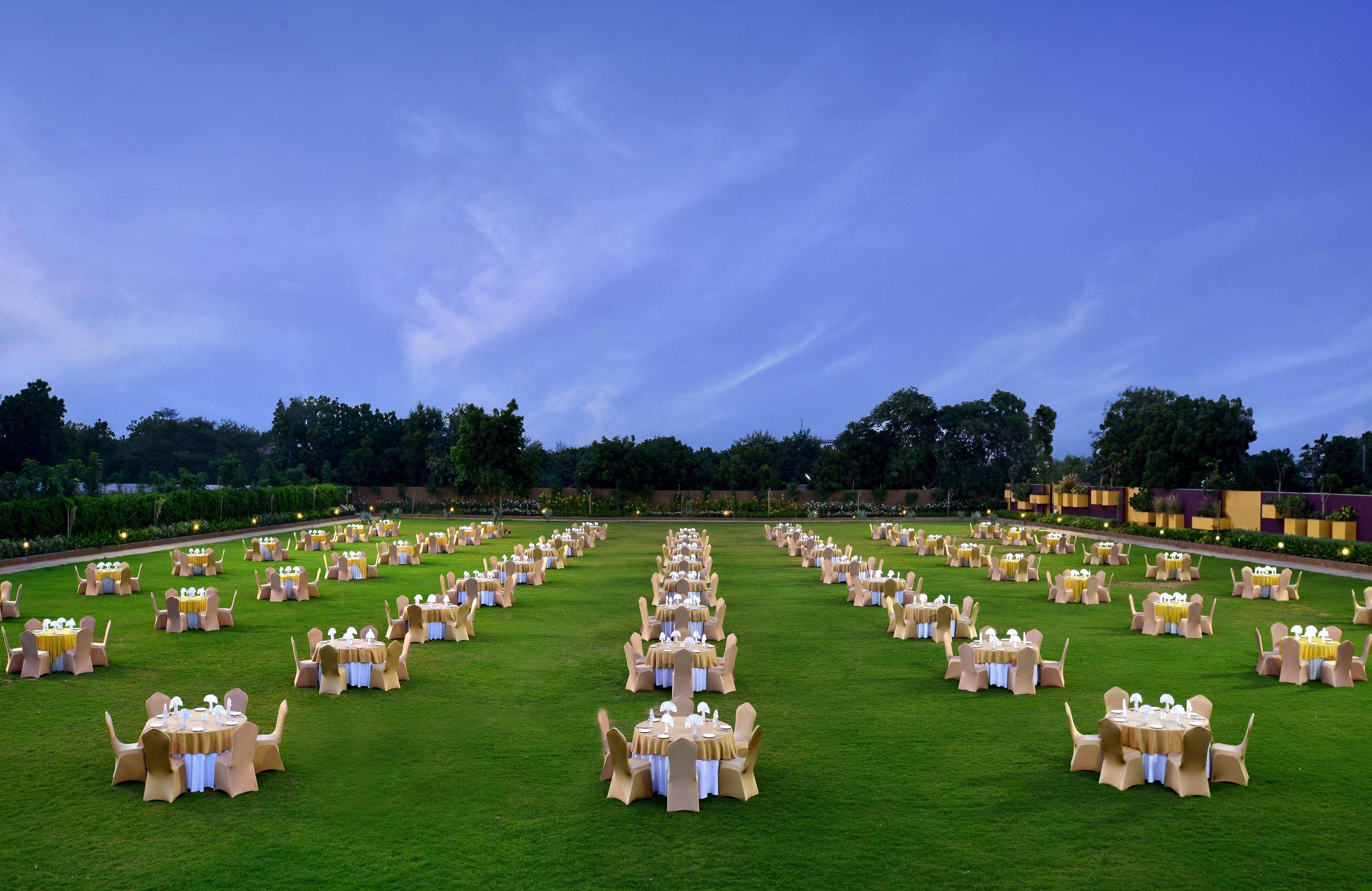 Radisson Resort & Spa Kandla คานธีธรรม ภายนอก รูปภาพ