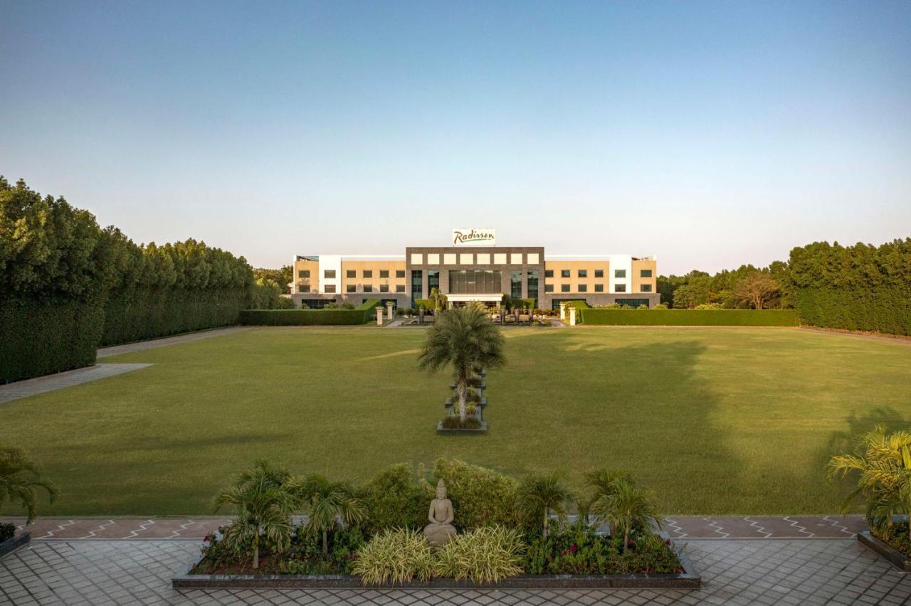 Radisson Resort & Spa Kandla คานธีธรรม ภายนอก รูปภาพ