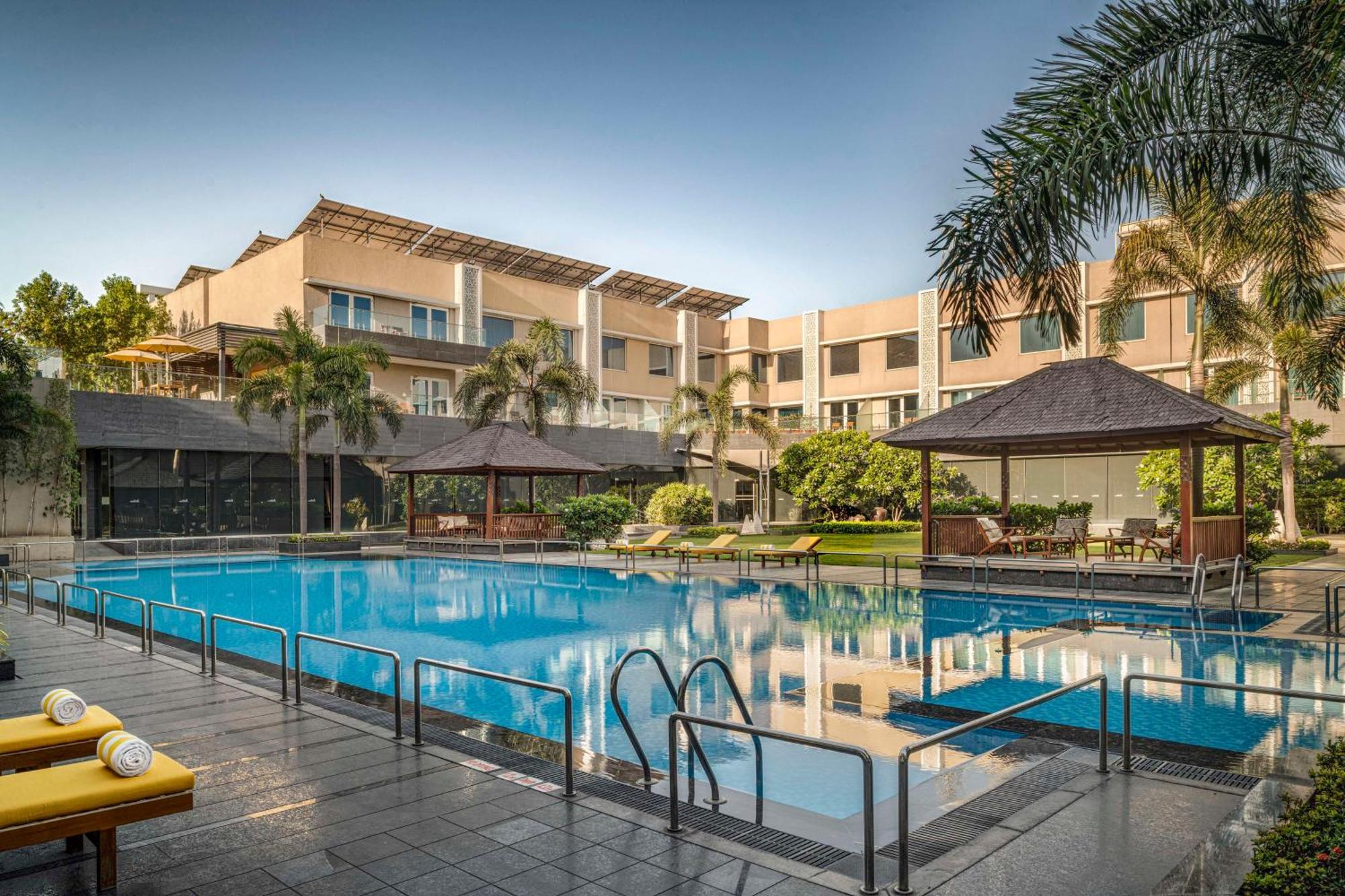 Radisson Resort & Spa Kandla คานธีธรรม ภายนอก รูปภาพ